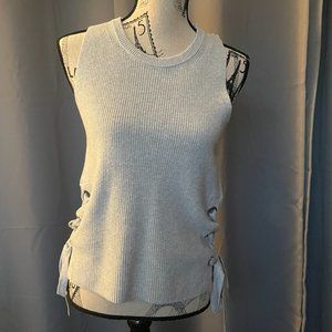 1. State Tie Side Sweater Tank